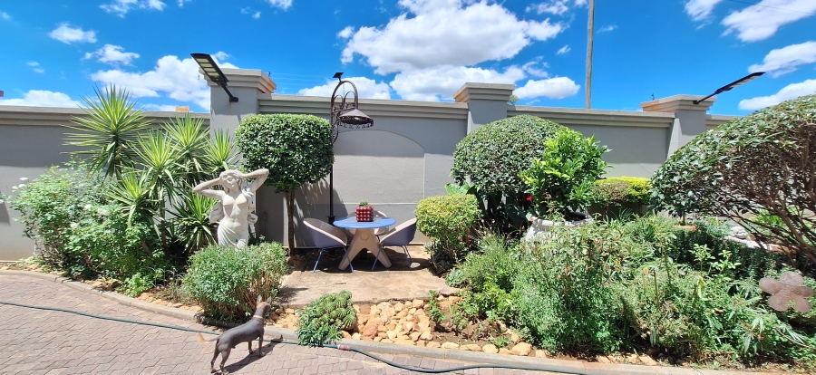 4 Bedroom Property for Sale in Maraldi Estate Free State